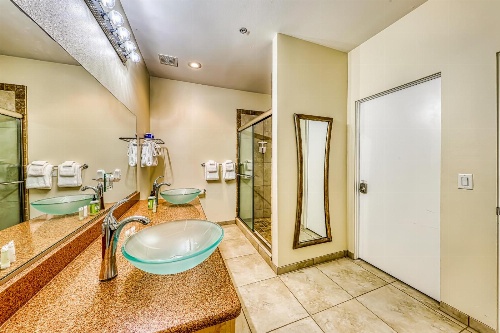 Lofts 6D image 3